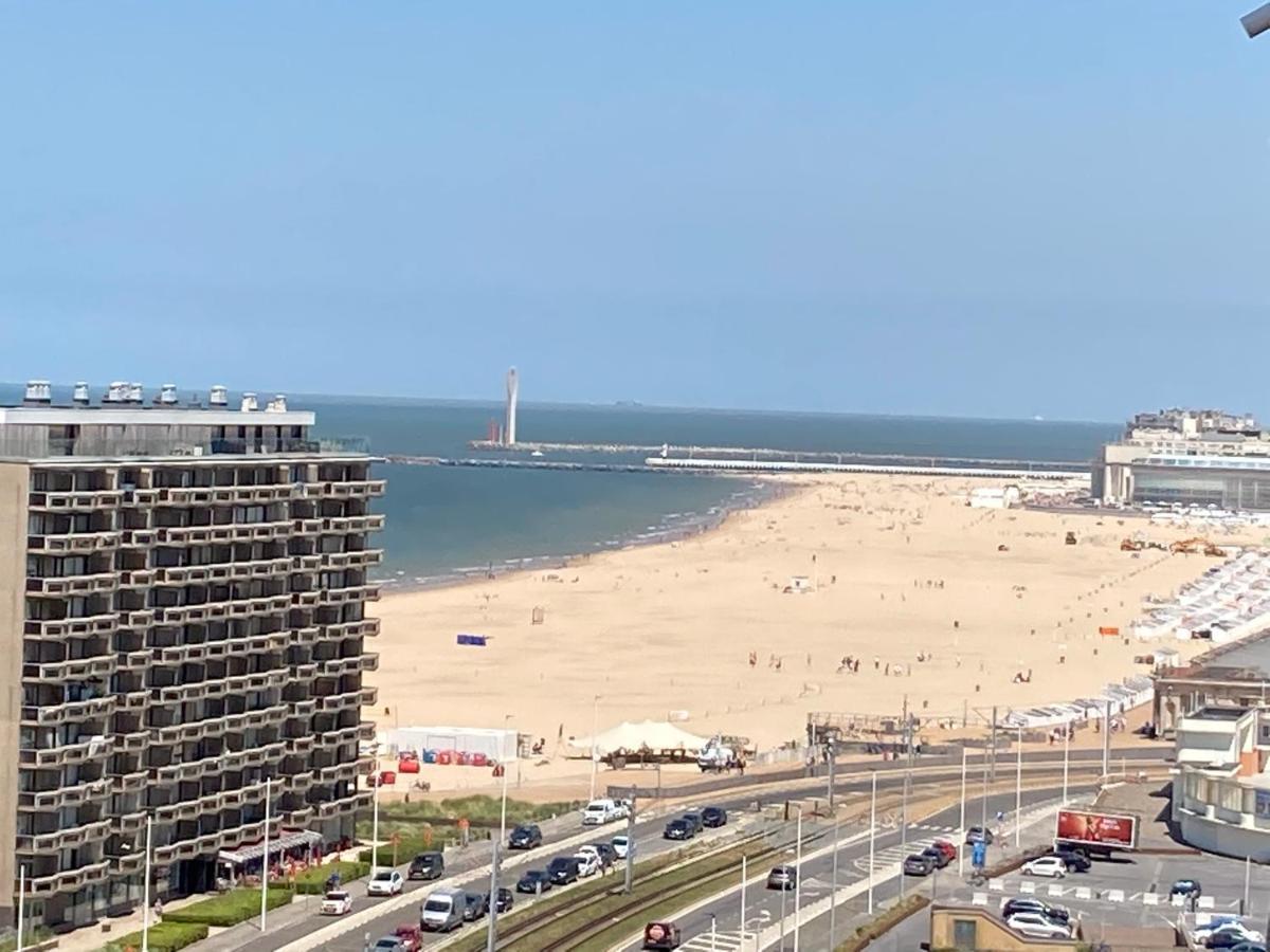 Tiny Apt W/ Balcony And Seaview, Even Out Of Your Bed ! Ostende Exterior foto